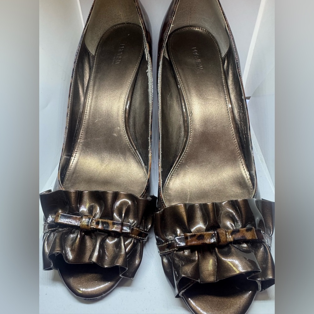 Preview Collection Bronze Ruffle Heels